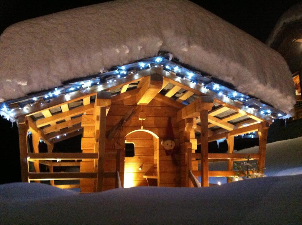 Residence Lo Peyo Champoluc Exterior photo