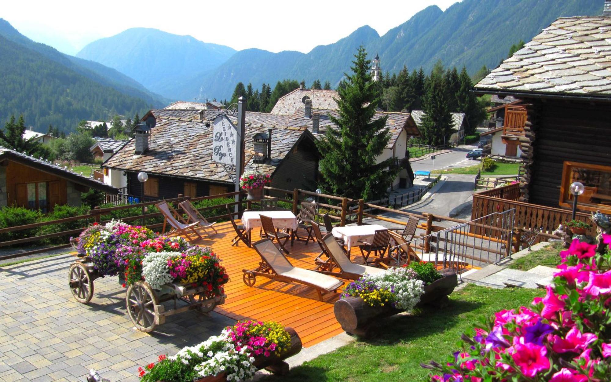 Residence Lo Peyo Champoluc Exterior photo