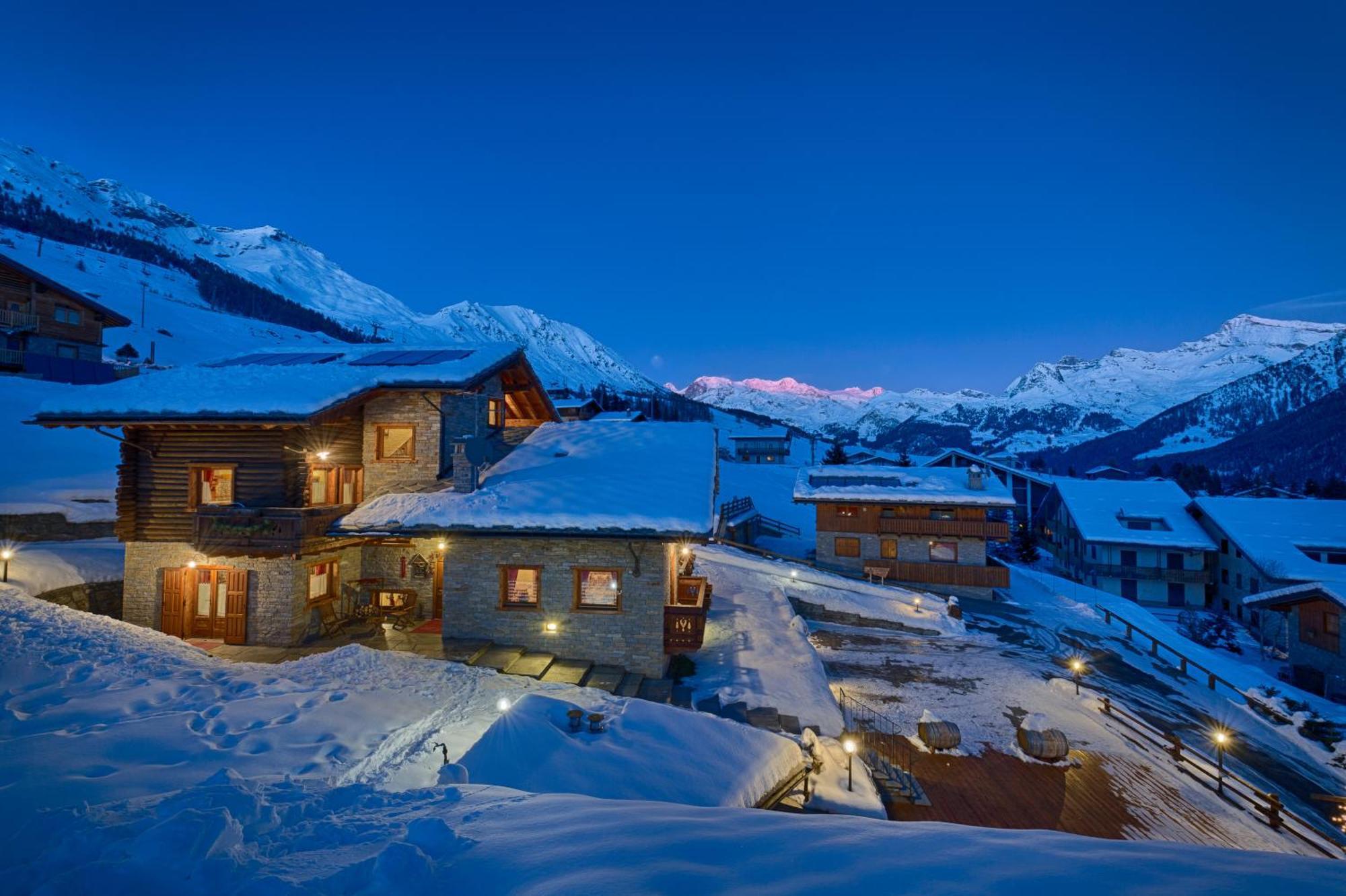 Residence Lo Peyo Champoluc Exterior photo